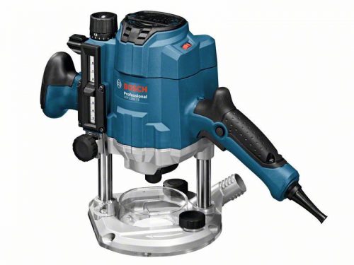 BOSCH Felsőmaró GOF 1250 CE kartondobozban / 1250 W